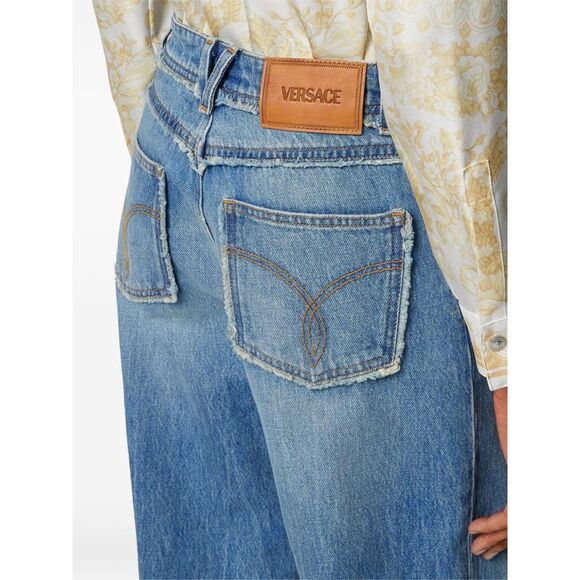 Versace Women's Jeans Blue - Picture 5 of 5